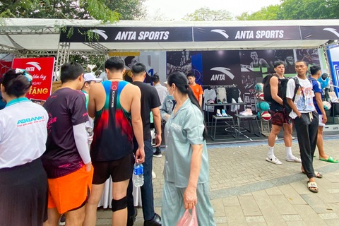 Anta Việt Nam tài trợ độc quyền trang phục giải đấu cho VBA - Ảnh 4. Anta Việt Nam tài trợ độc quyền trang phục giải đấu cho VBA - Ảnh 4.