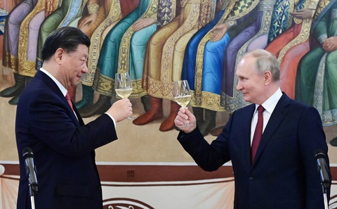 Chuyên gia ngôn ngữ cơ thể: Ông Tập thoải mái và chủ động hơn khi gặp ông Putin - Ảnh 1. Chuyên gia ngôn ngữ cơ thể: Ông Tập thoải mái và chủ động hơn khi gặp ông Putin - Ảnh 1.