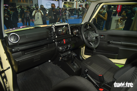 Khám phá Suzuki Jimny đang nhận cọc ở Việt Nam: Mercedes G-Class thu nhỏ, giá khó dưới 800 triệu - Ảnh 8. Khám phá Suzuki Jimny đang nhận cọc ở Việt Nam: Mercedes G-Class thu nhỏ, giá khó dưới 800 triệu - Ảnh 8.