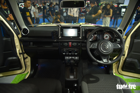 Khám phá Suzuki Jimny đang nhận cọc ở Việt Nam: Mercedes G-Class thu nhỏ, giá khó dưới 800 triệu - Ảnh 9. Khám phá Suzuki Jimny đang nhận cọc ở Việt Nam: Mercedes G-Class thu nhỏ, giá khó dưới 800 triệu - Ảnh 9.