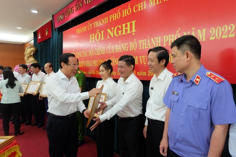 Bí thư Nguyễn Văn Nên: Thường xuyên đôn đốc tiến độ giải quyết các vụ án - Ảnh 1. Bí thư Nguyễn Văn Nên: Thường xuyên đôn đốc tiến độ giải quyết các vụ án - Ảnh 1.