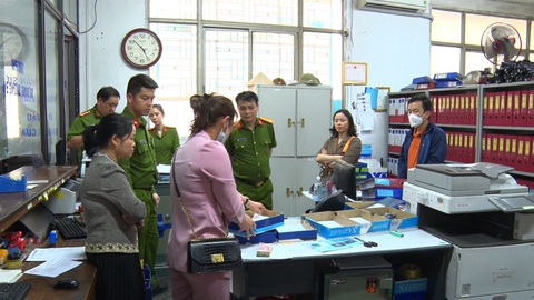 Khởi tố giám đốc công ty đăng kiểm tại Lạng Sơn tội nhận hối lộ - Ảnh 1. Khởi tố giám đốc công ty đăng kiểm tại Lạng Sơn tội nhận hối lộ - Ảnh 1.