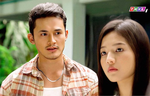 Nguyễn Quốc Trường Thịnh: Gã "trai hư" được yêu mến - Ảnh 1. Nguyễn Quốc Trường Thịnh (trái, vai Quốc) trong phim Tình yêu dối lừa - Ảnh: THVL
