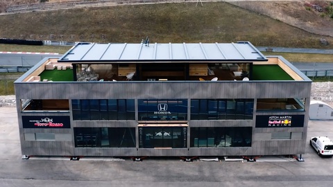 Nhà di động siêu xịn của đội đua F1: 3 tầng gấp gọn, giá hơn 12 tỉ đồng sau khi giảm tới 16 lần - Ảnh 16. Nhà di động siêu xịn của đội đua F1: 3 tầng gấp gọn, giá hơn 12 tỉ đồng sau khi giảm tới 16 lần - Ảnh 16.