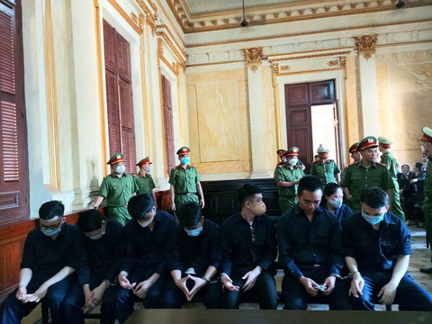 Từng bán thận, lại rủ người khác bán thận, tám người nhận án nặng - Ảnh 1. Từng bán thận, lại rủ người khác bán thận, tám người nhận án nặng - Ảnh 1.