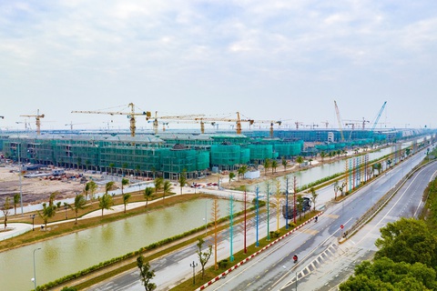 Nhà đầu tư bất động sản thấy “cơ trong nguy”? - Ảnh 1. Nhà đầu tư có tiềm lực vẫn tìm thấy cơ hội gia tăng lợi nhuận giữa lúc thị trường gặp khó - Ảnh: Đ.H.