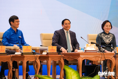 Sống trách nhiệm để làm người có ích - Ảnh 1. Sống trách nhiệm để làm người có ích - Ảnh 1.