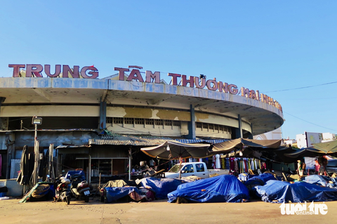 Bao giờ tháo dỡ chợ Đầm Tròn Nha Trang? - Ảnh 1. Bao giờ tháo dỡ chợ Đầm Tròn Nha Trang? - Ảnh 1.