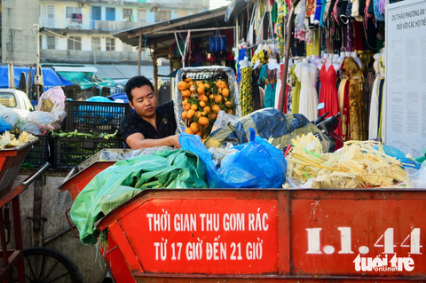 Bao giờ tháo dỡ chợ Đầm Tròn Nha Trang? - Ảnh 3. Bao giờ tháo dỡ chợ Đầm Tròn Nha Trang? - Ảnh 3.