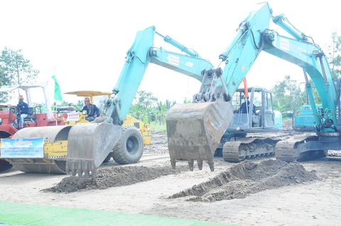 Đường ngàn tỉ làm chậm, bí thư Thành ủy Cần Thơ: Tiền trung ương, tiền thành phố sẽ đi đến đâu - Ảnh 1. Đường ngàn tỉ làm chậm, bí thư Thành ủy Cần Thơ: Tiền trung ương, tiền thành phố sẽ đi đến đâu - Ảnh 1.