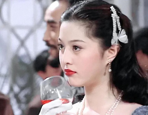 Phạm Băng Băng gây sốt với loạt ảnh năm 16 tuổi - Ảnh 1. Phạm Băng Băng gây sốt với loạt ảnh năm 16 tuổi - Ảnh 1.