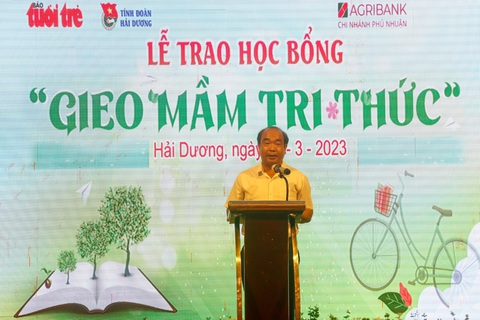 Trao học bổng Gieo mầm tri thức cho 200 học trò nghèo Hải Dương - Ảnh 6. Trao học bổng Gieo mầm tri thức cho 200 học trò nghèo Hải Dương - Ảnh 6.