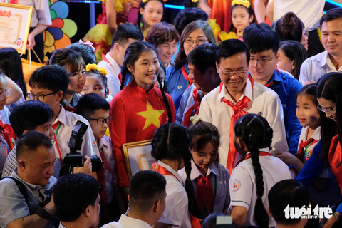 Chủ tịch nước trao bằng khen cho các Dũng sĩ Nghìn việc tốt - Ảnh 1. Chủ tịch nước trao bằng khen cho các Dũng sĩ Nghìn việc tốt - Ảnh 1.