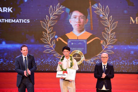 Học sinh lớp 5 TP.HCM đạt điểm toán tiểu học cao nhất thế giới - Ảnh 5. Học sinh lớp 5 TP.HCM đạt điểm toán tiểu học cao nhất thế giới - Ảnh 5.