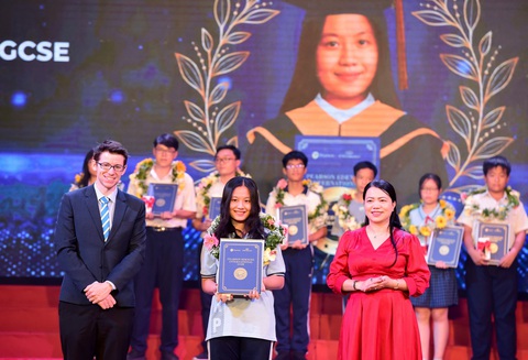 Học sinh lớp 5 TP.HCM đạt điểm toán tiểu học cao nhất thế giới - Ảnh 2. Học sinh lớp 5 TP.HCM đạt điểm toán tiểu học cao nhất thế giới - Ảnh 2.