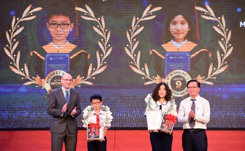 Học sinh lớp 5 TP.HCM đạt điểm toán tiểu học cao nhất thế giới - Ảnh 1. Học sinh lớp 5 TP.HCM đạt điểm toán tiểu học cao nhất thế giới - Ảnh 1.
