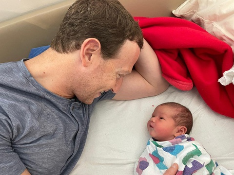 Mark Zuckerberg chào đón con gái thứ 3 - Ảnh 1. Mark Zuckerberg chào đón con gái thứ 3 - Ảnh 1.