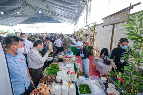 Truyền thông Nhật Bản giới thiệu Vietnam Phở Festival 2023: Đầy đa dạng, hấp dẫn - Ảnh 5. Sự kiện Ngày của phở năm 2020 - Ảnh: NAM TRẦN