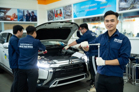 Xét tuyển học bạ 2023: Thí sinh có thể đăng ký trực tuyến ngay trên smartphone - Ảnh 3. Xét tuyển học bạ 2023: Thí sinh có thể đăng ký trực tuyến ngay trên smartphone - Ảnh 3.
