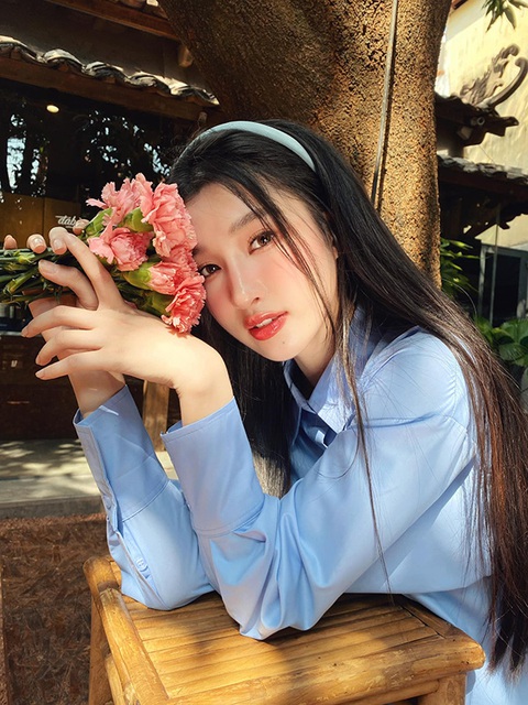 Ảnh vui sao Việt 24-3: Khoảnh khắc đáng yêu của bé Lisa bên bố Kim Lý - Ảnh 2. Ảnh vui sao Việt 24-3: Khoảnh khắc đáng yêu của bé Lisa bên bố Kim Lý - Ảnh 2.