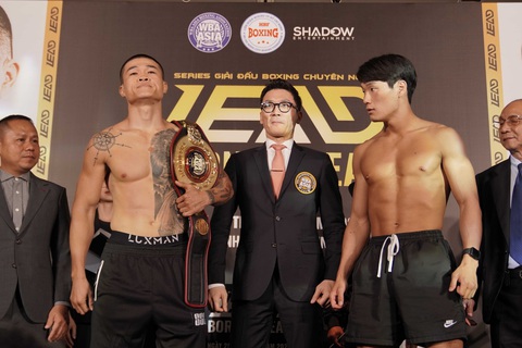 Trương Đình Hoàng, Lê Hữu Toàn bảo vệ đai WBA châu Á - Ảnh 1. Trương Đình Hoàng, Lê Hữu Toàn bảo vệ đai WBA châu Á - Ảnh 1.