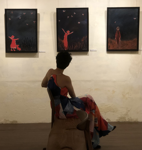 Xem - nghe cuối tuần: Ngân Quỳnh và chuyện tình 35 năm; Ngắm tranh nude ‘Em Tuyết’ - Ảnh 9. Xem - nghe cuối tuần: Ngân Quỳnh và chuyện tình 35 năm; Ngắm tranh nude ‘Em Tuyết’ - Ảnh 9.