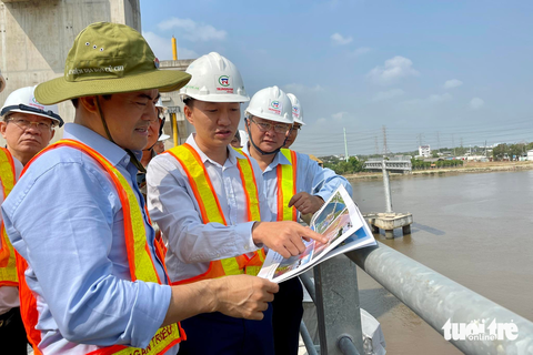 Tin tức sáng 26-3: Bộ Công an khuyến cáo rủi ro khi xách hộ hàng hóa tại sân bay - Ảnh 4. Tin tức sáng 26-3: Bộ Công an khuyến cáo rủi ro khi xách hộ hàng hóa tại sân bay - Ảnh 4.