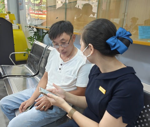 Nhiều thuê bao di động nhận thông báo nhưng chưa đi chuẩn hóa thông tin - Ảnh 2. Nhiều thuê bao di động nhận thông báo nhưng chưa đi chuẩn hóa thông tin - Ảnh 2.