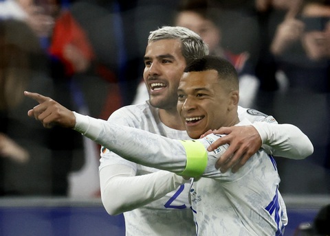 Tân đội trưởng Kylian Mbappe tỏa sáng cùng tuyển Pháp - Ảnh 1. Tân đội trưởng Kylian Mbappe tỏa sáng cùng tuyển Pháp - Ảnh 1.