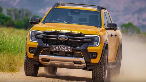 Ford Ranger thêm bản nằm giữa Wildtrak và Raptor, tương tự bản mới sắp bán tại Việt Nam - Ảnh 2. Ford Ranger thêm bản nằm giữa Wildtrak và Raptor, tương tự bản mới sắp bán tại Việt Nam - Ảnh 2.
