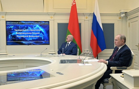 Nga triển khai vũ khí hạt nhân chiến thuật ở Belarus: Bất thường hay bình thường? - Ảnh 1. Nga triển khai vũ khí hạt nhân chiến thuật ở Belarus: Bất thường hay bình thường? - Ảnh 1.