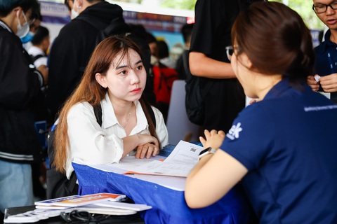 Doanh nghiệp công nghệ săn nhân sự chất lượng tại HUTECH It Open Day 2023 - Ảnh 1. Doanh nghiệp công nghệ săn nhân sự chất lượng tại HUTECH It Open Day 2023 - Ảnh 1.
