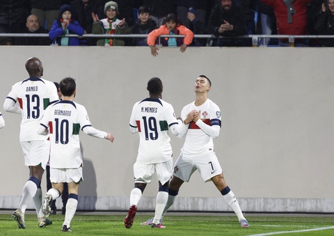 Ronaldo lập cú đúp, Bồ Đào Nha nhấn chìm Luxembourg - Ảnh 1. Ronaldo lập cú đúp, Bồ Đào Nha nhấn chìm Luxembourg - Ảnh 1.