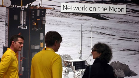 Nokia chuẩn bị ra mắt mạng di động 4G trên Mặt trăng trong năm nay 2023 - Ảnh 1. Nokia chuẩn bị ra mắt mạng di động 4G trên Mặt trăng trong năm nay 2023 - Ảnh 1.