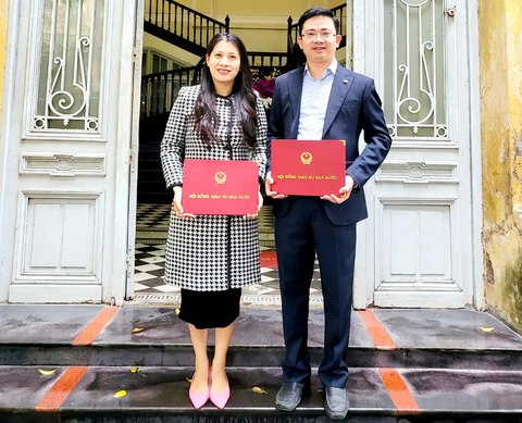 Nhà toán học trong Top 100 nhà khoa học xuất sắc châu Á được phong hàm giáo sư - Ảnh 2. Nhà toán học trong Top 100 nhà khoa học xuất sắc châu Á được phong hàm giáo sư - Ảnh 2.