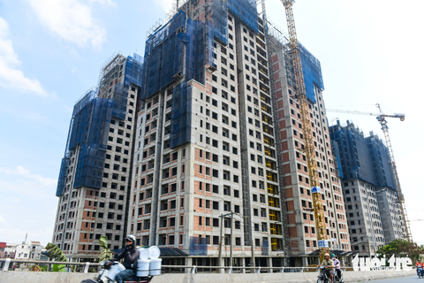 Nhà thầu xây dựng đứng hình - Ảnh 7. Nhà thầu xây dựng đứng hình - Ảnh 7.