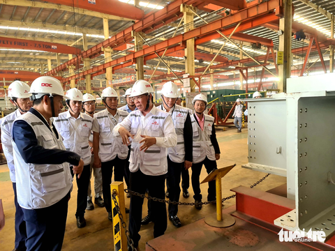Khó khăn bủa vây các ngành sản xuất chủ lực của TP.HCM - Ảnh 1. Khó khăn bủa vây các ngành sản xuất chủ lực của TP.HCM - Ảnh 1.
