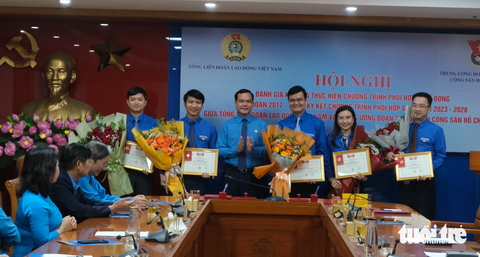 Trung ương Đoàn, Tổng liên đoàn Lao động ký kết bảo vệ quyền lợi lao động trẻ - Ảnh 3. Trung ương Đoàn, Tổng liên đoàn Lao động ký kết bảo vệ quyền lợi lao động trẻ - Ảnh 3.