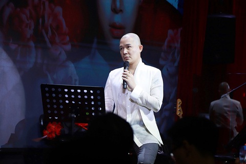 Nathan Lee tự xưng ông thánh nhạc quốc tế, kể chuyện bị lừa tiền tỉ - Ảnh 1. Nathan Lee tự xưng ông thánh nhạc quốc tế, kể chuyện bị lừa tiền tỉ - Ảnh 1.
