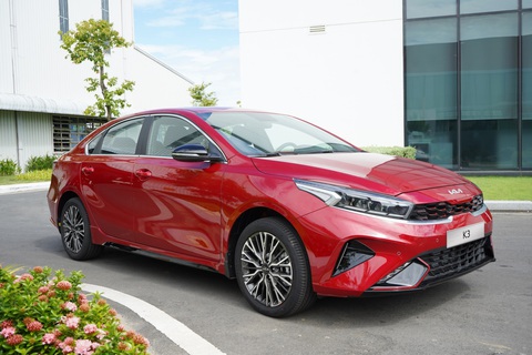 Kia K3 ưu đãi 50% phí trước bạ, tăng sức cạnh tranh trong phân khúc C-sedan - Ảnh 2. Kia K3 ưu đãi 50% phí trước bạ, tăng sức cạnh tranh trong phân khúc C-sedan - Ảnh 2.