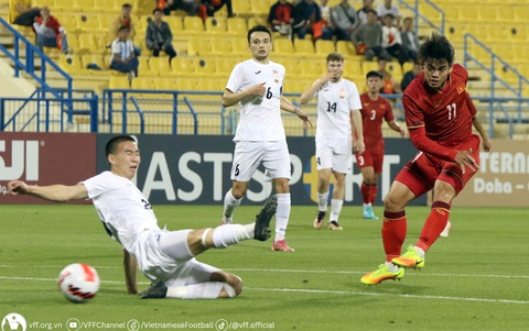 HLV Troussier: U23 Việt Nam đang đi đúng hướng cho SEA Games - Ảnh 2. HLV Troussier: U23 Việt Nam đang đi đúng hướng cho SEA Games - Ảnh 2.