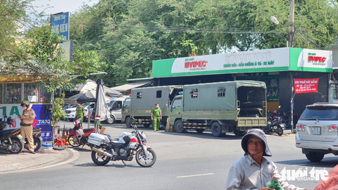 Bắt giám đốc và 10 nhân viên Trung tâm Đăng kiểm 50-05V - Ảnh 3. Bắt giám đốc và 10 nhân viên Trung tâm Đăng kiểm 50-05V - Ảnh 3.
