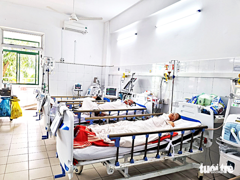 Bệnh viện Đà Nẵng gặp khó do thiếu thốn một số vật tư y tế nên vừa qua đã dừng mổ phiên để tập trung vật tư y tế cho các ca bệnh cấp cứu, bệnh nhân nguy kịch - Ảnh: TRƯỜNG TRUNG Bệnh viện Đà Nẵng gặp khó do thiếu thốn một số vật tư y tế nên vừa qua đã dừng mổ phiên để tập trung vật tư y tế cho các ca bệnh cấp cứu, bệnh nhân nguy kịch - Ảnh: TRƯỜNG TRUNG