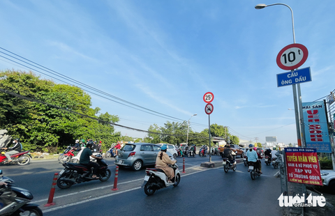 TP.HCM yêu cầu gỡ vướng gấp 5 dự án trọng điểm PPP - Ảnh 2. TP.HCM yêu cầu gỡ vướng gấp 5 dự án trọng điểm PPP - Ảnh 2.