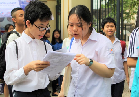 Trường THPT chuyên Khoa học xã hội và Nhân văn có 170 chỉ tiêu vào lớp 10 - Ảnh 1. Trường THPT chuyên Khoa học xã hội và Nhân văn có 170 chỉ tiêu vào lớp 10 - Ảnh 1.