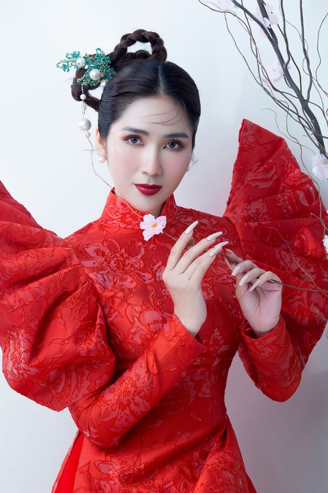 Hoa hậu cải lương Như Huỳnh lấn sân điện ảnh - Ảnh 1. Hoa hậu cải lương Như Huỳnh lấn sân điện ảnh - Ảnh 1.