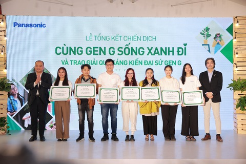 Panasonic nỗ lực hành động ứng phó biến đổi khí hậu - Ảnh 5. Đại diện dự án nhận giải trong chiến dịch "Cùng gen G sống Xanh đi - Ảnh: Panasonic
