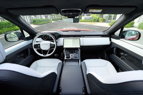 Range Rover Sport 2023 giá cao nhất gần 9 tỉ đồng - SUV của giới siêu giàu - Ảnh 4. Range Rover Sport 2023 giá cao nhất gần 9 tỉ đồng - SUV của giới siêu giàu - Ảnh 4.