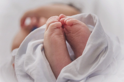 Sinh con ở tuổi vị thành niên đối diện với nhiều nguy hiểm đến sức khỏe, tâm lý - Ảnh minh họa Trẻ cũng nên được hướng dẫn và biết rằng mang thai, sinh con ở tuổi vị thành niên đối diện với nhiều nguy hiểm đến sức khỏe, tâm lý - Ảnh minh họa
