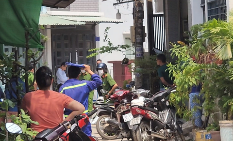 Nghi phạm sát hại mẹ ở quận 12 âm tính với ma túy - Ảnh 1. Nghi phạm sát hại mẹ ở quận 12 âm tính với ma túy - Ảnh 1.